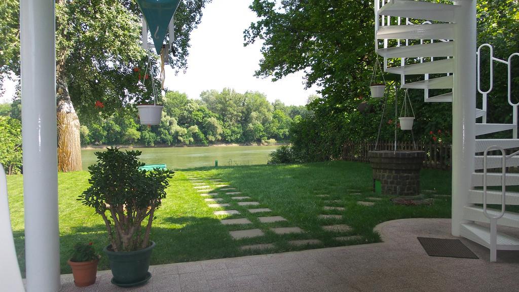 Tiszavirag Nyaralohaz Villa Szeged Buitenkant foto