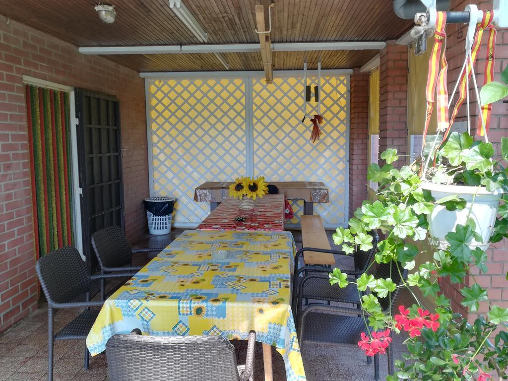 Tiszavirag Nyaralohaz Villa Szeged Buitenkant foto