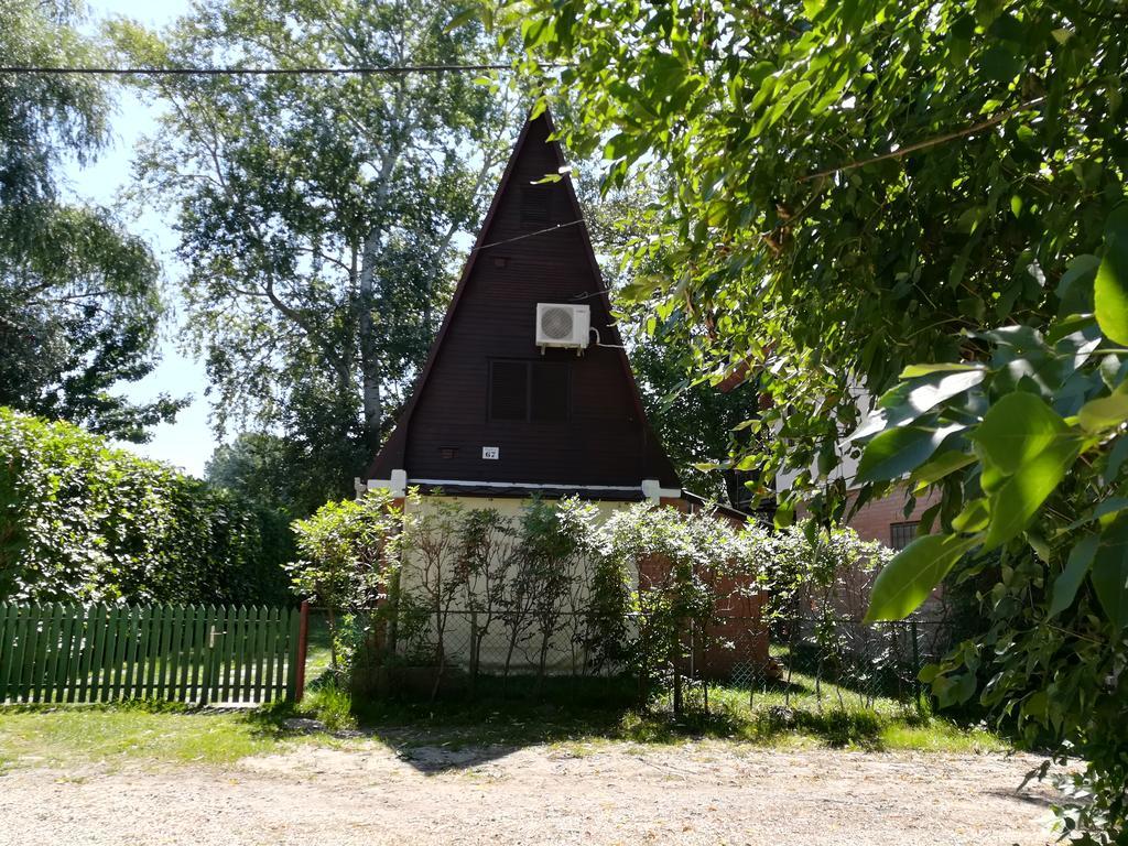Tiszavirag Nyaralohaz Villa Szeged Buitenkant foto